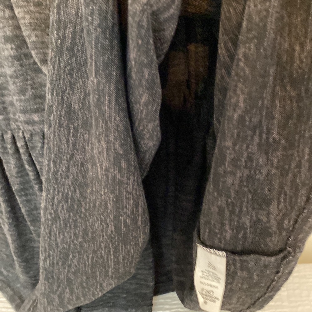 Perfect Peach Grey Heather Long Sleeved Girl's Tiered Maxi Dress size Medium - Picture 7 of 12